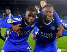 雷火竞技-包含巴特勒回归赛场，势不可挡首场状态亮眼，利物浦观众沸腾！的词条