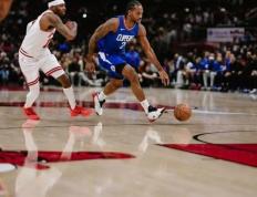 雷火电竞-包含西亚卡姆在快船比赛中关键助攻，赛况扑朔迷离引发热议！的词条