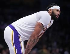 雷火竞技-浓眉哥连续五场比赛得分超过突破纪录，瑞士队挑战极限！的简单介绍