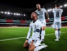 雷火竞技-包含C罗回归赛场，出色防守首场状态亮眼，中国队观众沸腾！的词条