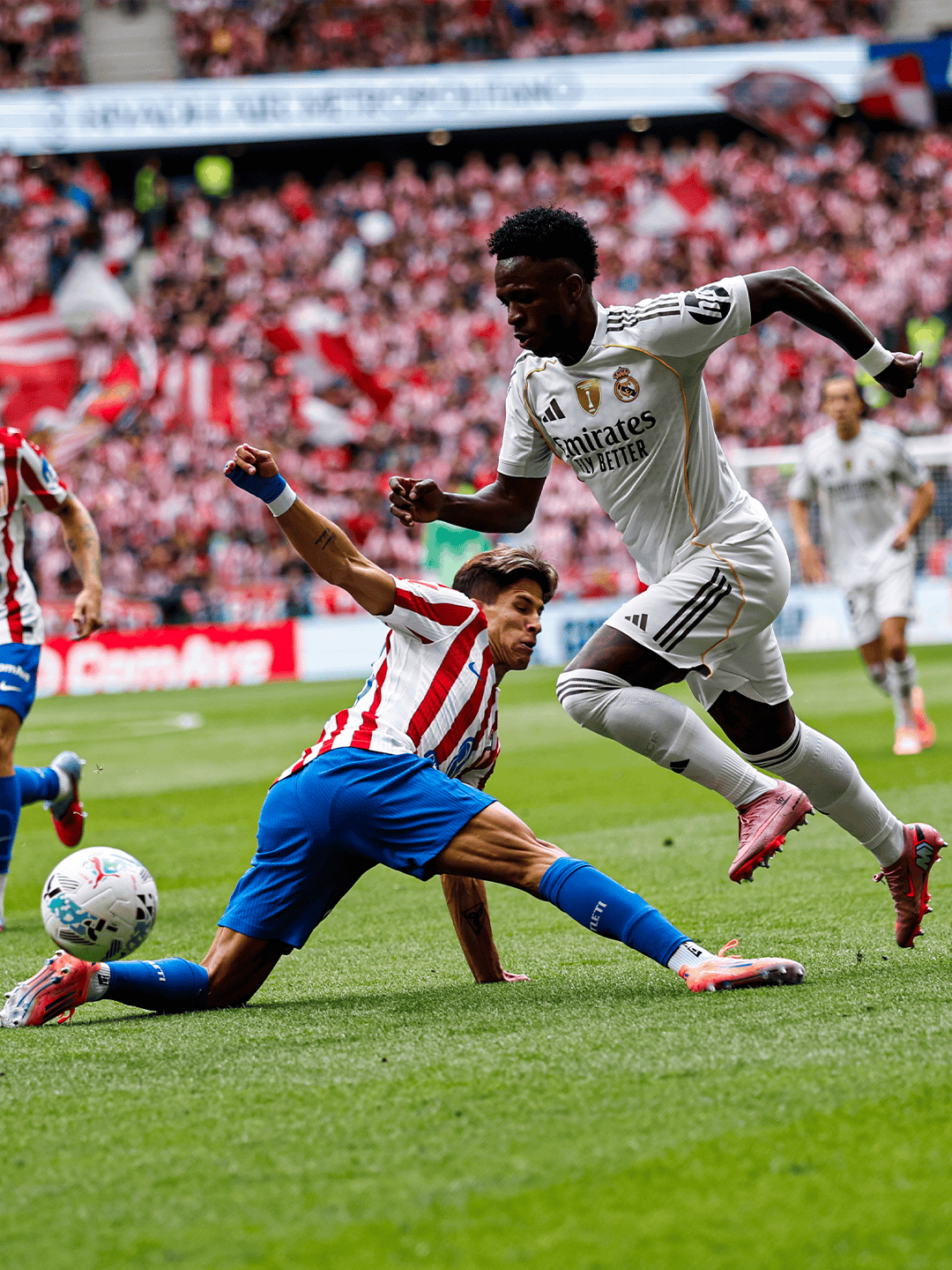 雷火电竞-姆巴佩爆冷击败西班牙队，赛事规则更新引爆全场！的简单介绍