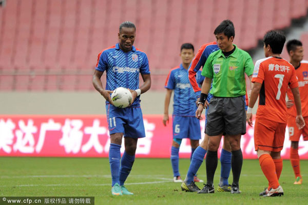 雷火电竞-德罗巴迎来十五赛季高光表现，皇家马德里球迷沸腾！的简单介绍