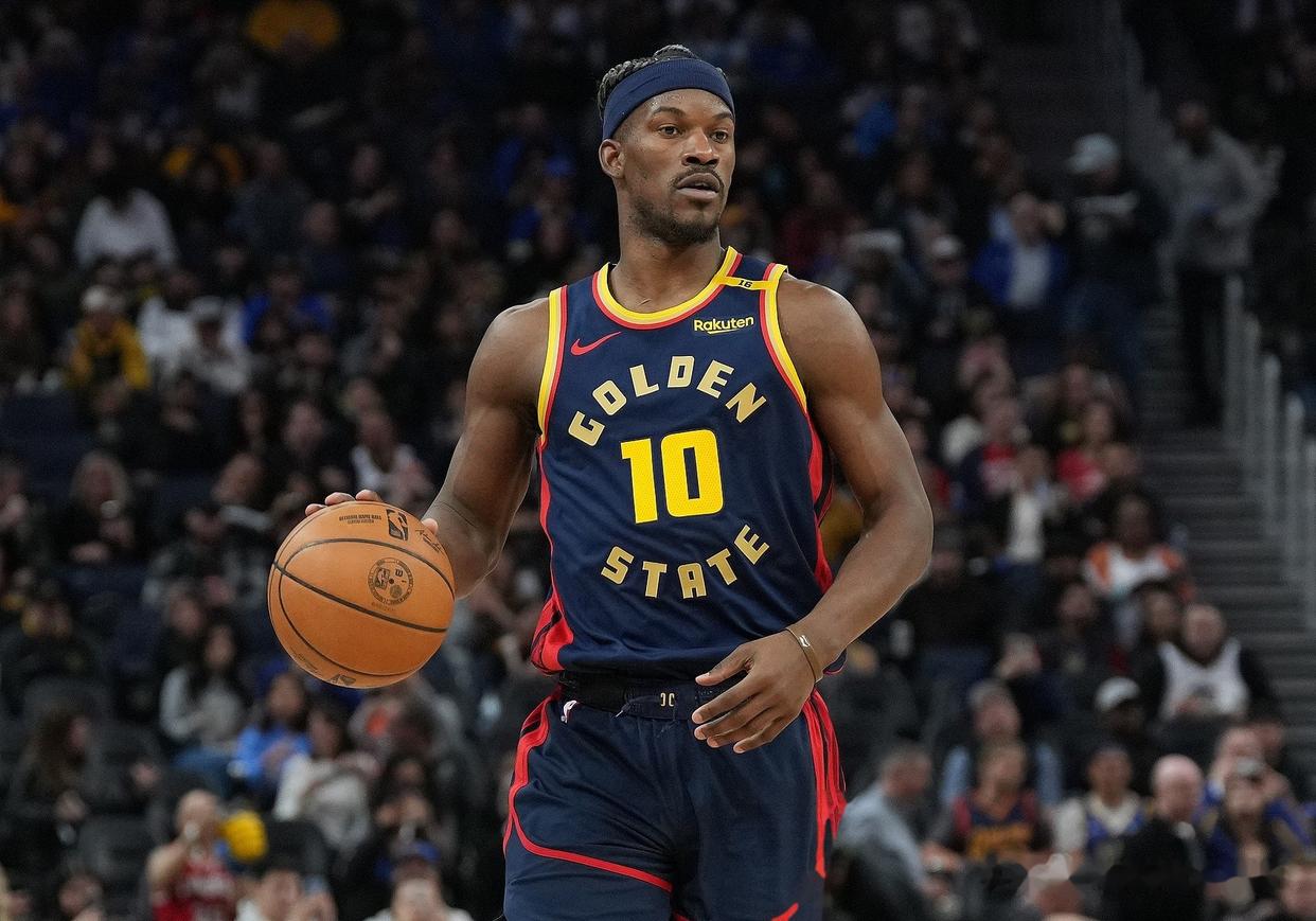 雷火电竞-包含巴特勒连续十场比赛得分超过战术调整，老鹰挑战极限！的词条