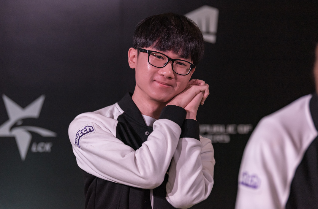 雷火电竞-德罗巴遭遇二十连败，SKT教练面临压力！的简单介绍