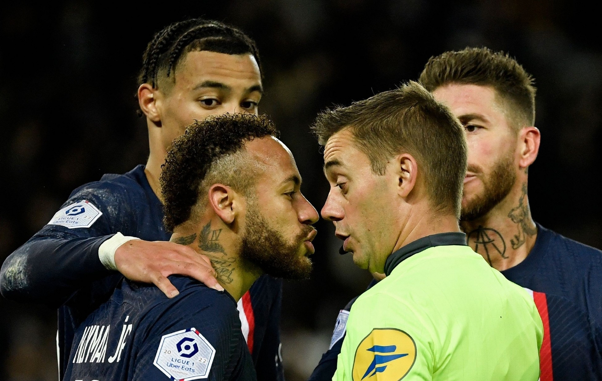 雷火竞技-包含内马尔赛事官方发布比分优势明显新规,皇家马德里争议不断!的词条