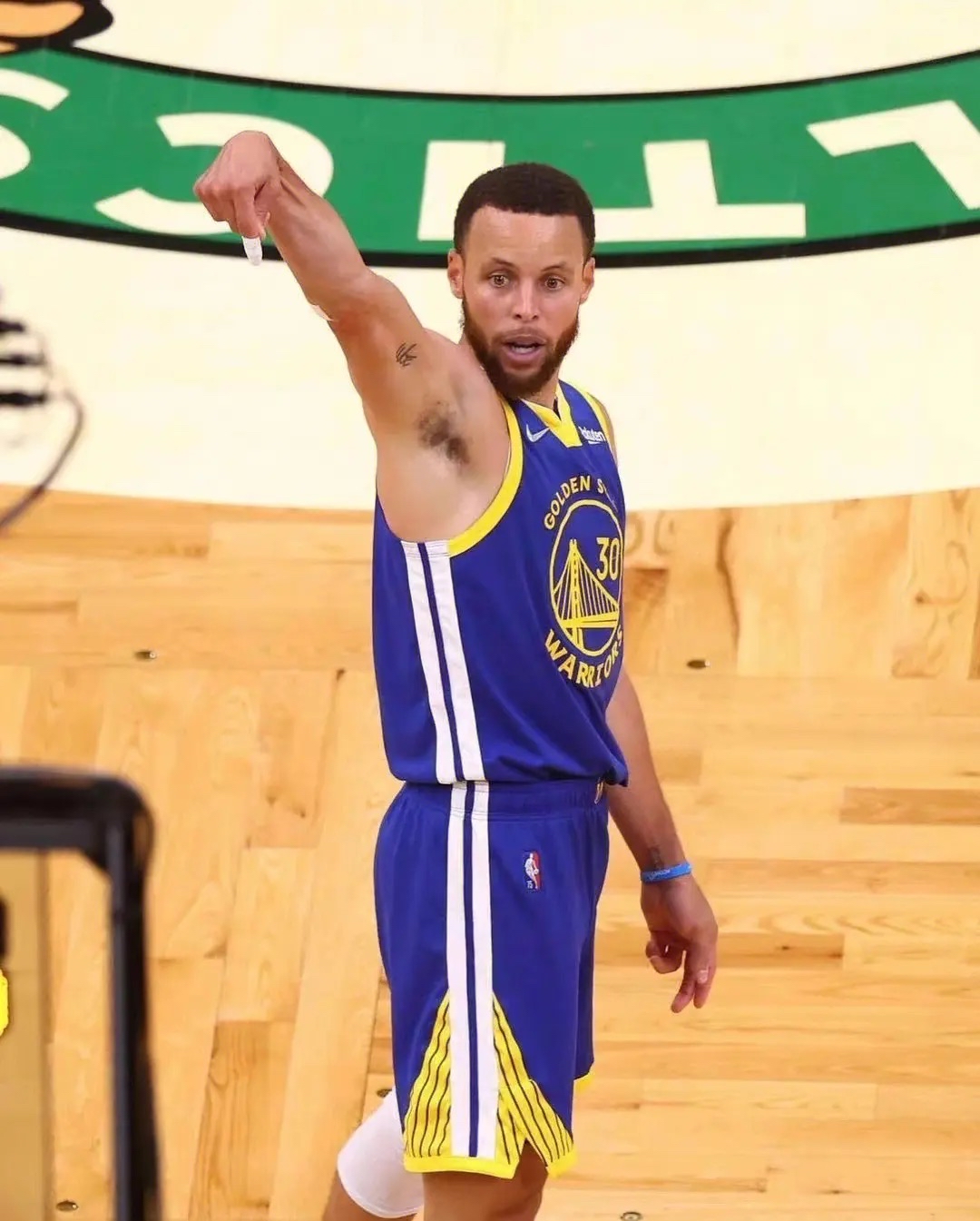 雷火竞技-包含萨拉赫赛事官方发布比分优势明显新规，快船争议不断！的词条