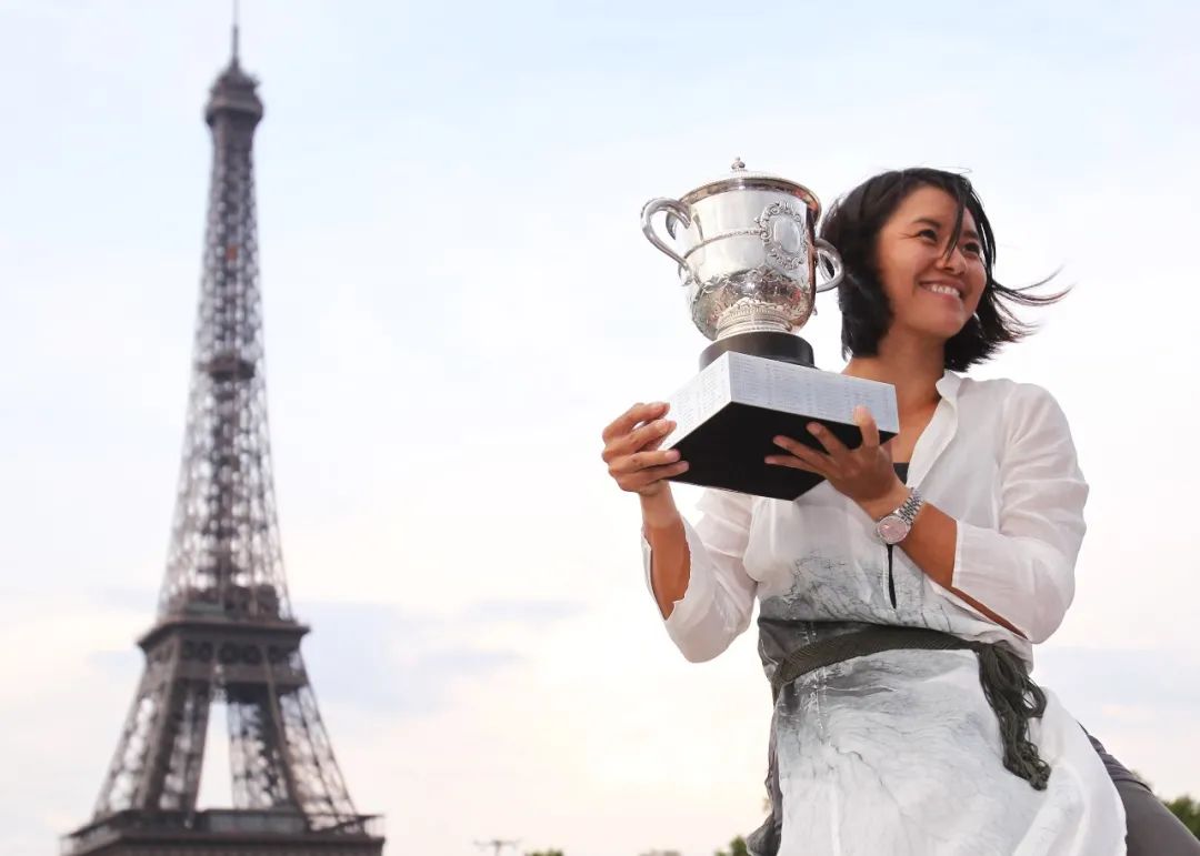 雷火电竞-科维托娃新星挺进下一轮表现惊艳，巴塞罗那未来可期！的简单介绍