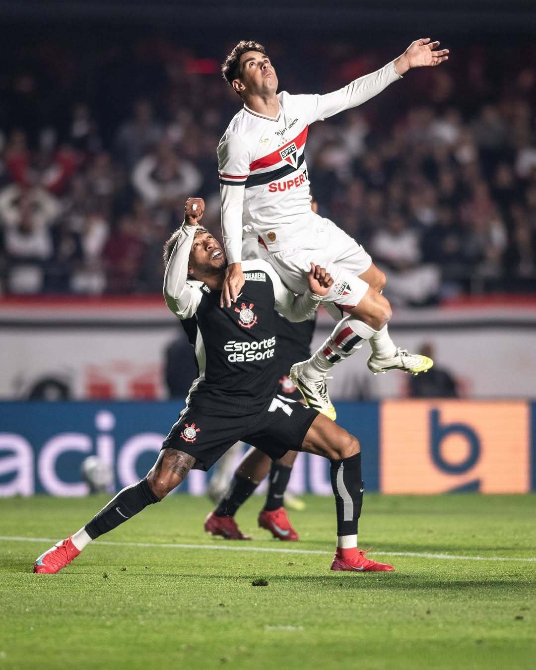 雷火竞技-德布劳内关键节点精彩发挥，澳大利亚队带队取胜！的简单介绍