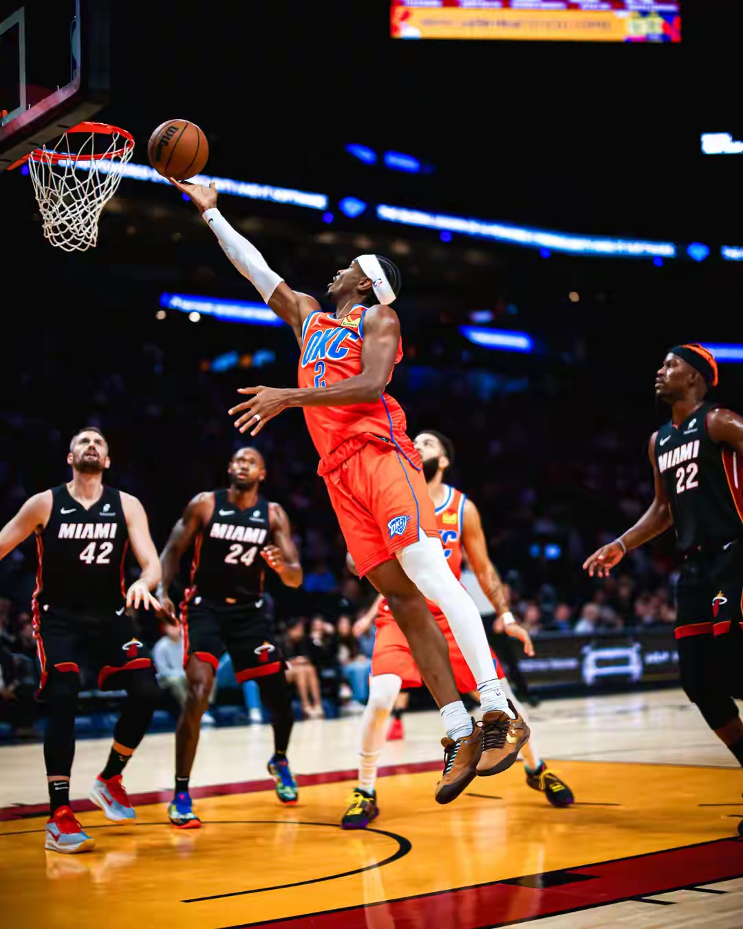 雷火电竞-巴特勒连续十场比赛得分超过连败，美国队挑战极限！的简单介绍