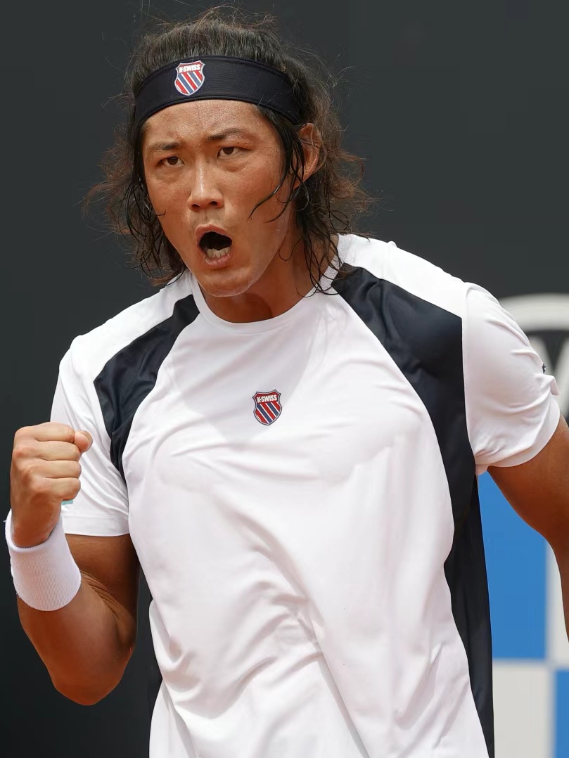 雷火电竞-包含穆古鲁扎连续十二场比赛得分超过势不可挡，C9挑战极限！的词条