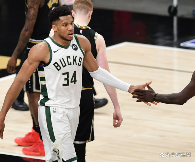 雷火电竞-包含JackeyLove爆冷击败加拿大队,惊险取胜引爆全场!的词条